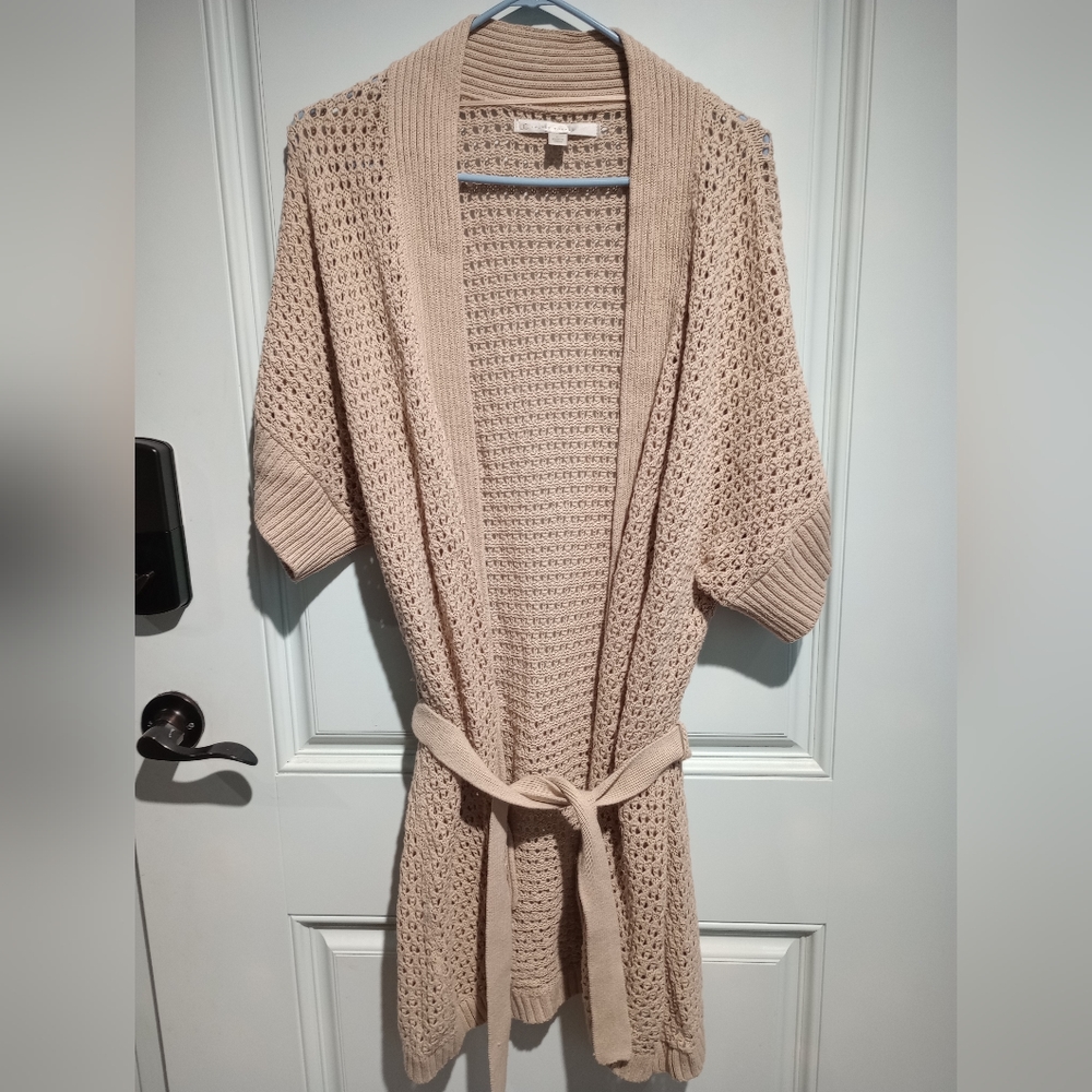 Lauren Conrad womens size large sweater short sleeve belted